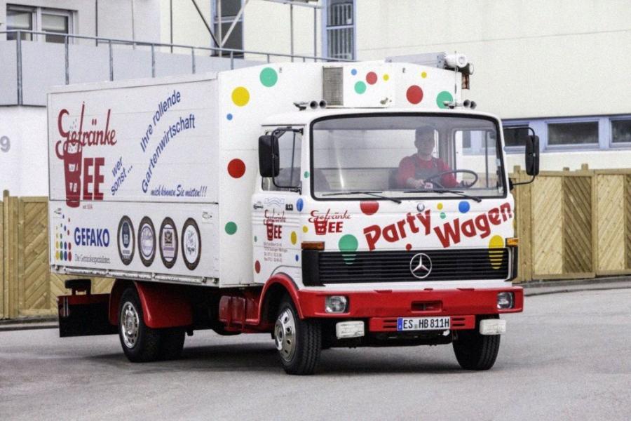  Mercedes-Benz LP 813 Getrankekoffer (Br.318) 1977 года  (фото 1 из 4)
